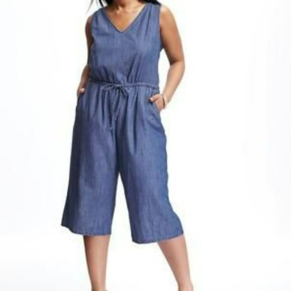 Old Navy Wide Leg Chambray Jumpsuit Size M